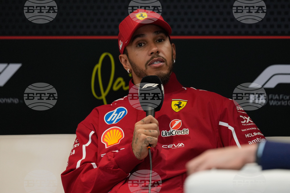 Седемкратният световен шампион от Формула 1 Люис Хамилтън не съжалява, че се е присъединил към отбора на Ферари